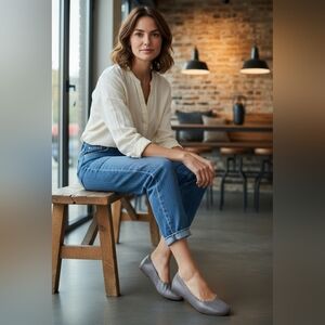 VIONIC Women's Julieta Grey Leather Snake Emboss Scallop Edge Flats Shoes Sz 6.5